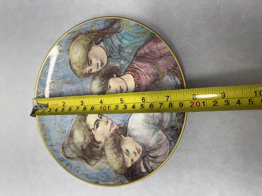 Edna Hibel O’Hana Collector Plate World I Love Series Japanese Woman Ltd Ed 5466
